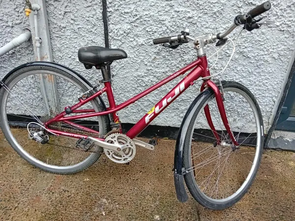 womens hybrid bike fuji
