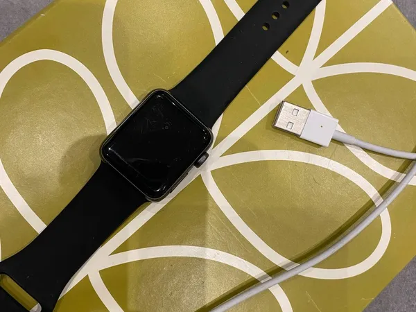 Apple watch 3 used hot sale