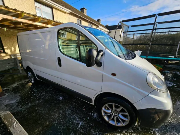 Vauxhall vivaro best sale 2010 for sale