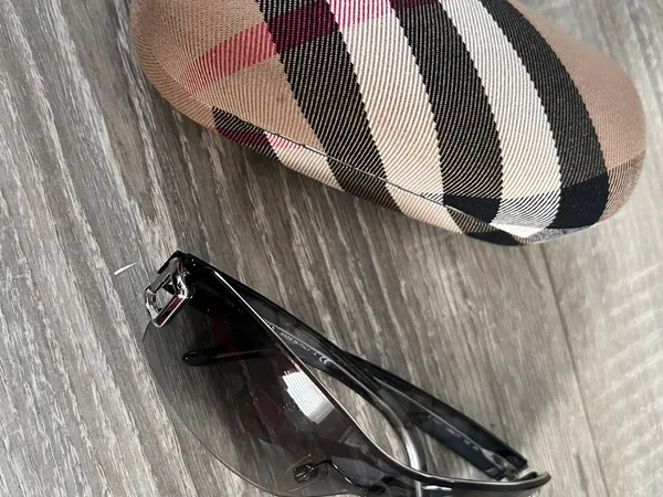 Burberry deals 3033 sunglasses