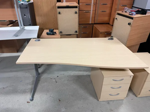office desk 594 All Sections Ads For Sale in Ireland DoneDeal