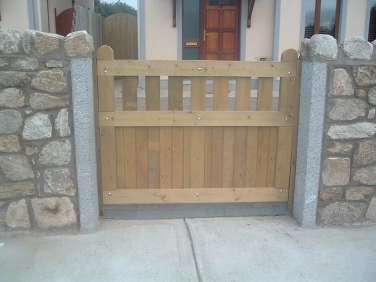 Side Gates TGV  Supplied and fitted from €250 - Image 3