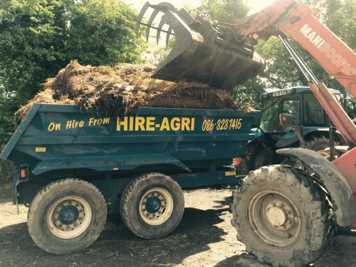 Hire a Bale Trailer. - Image 4