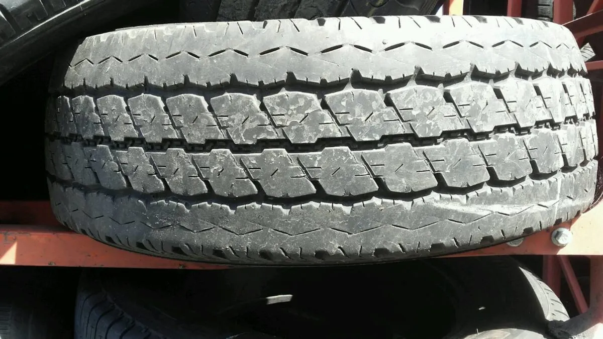 235/65/16 Commercial Tyres - Image 3