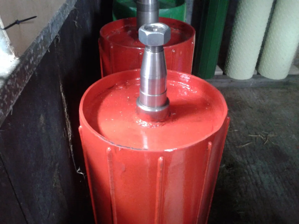 Baler rollers End of season , prices reduced - Image 2