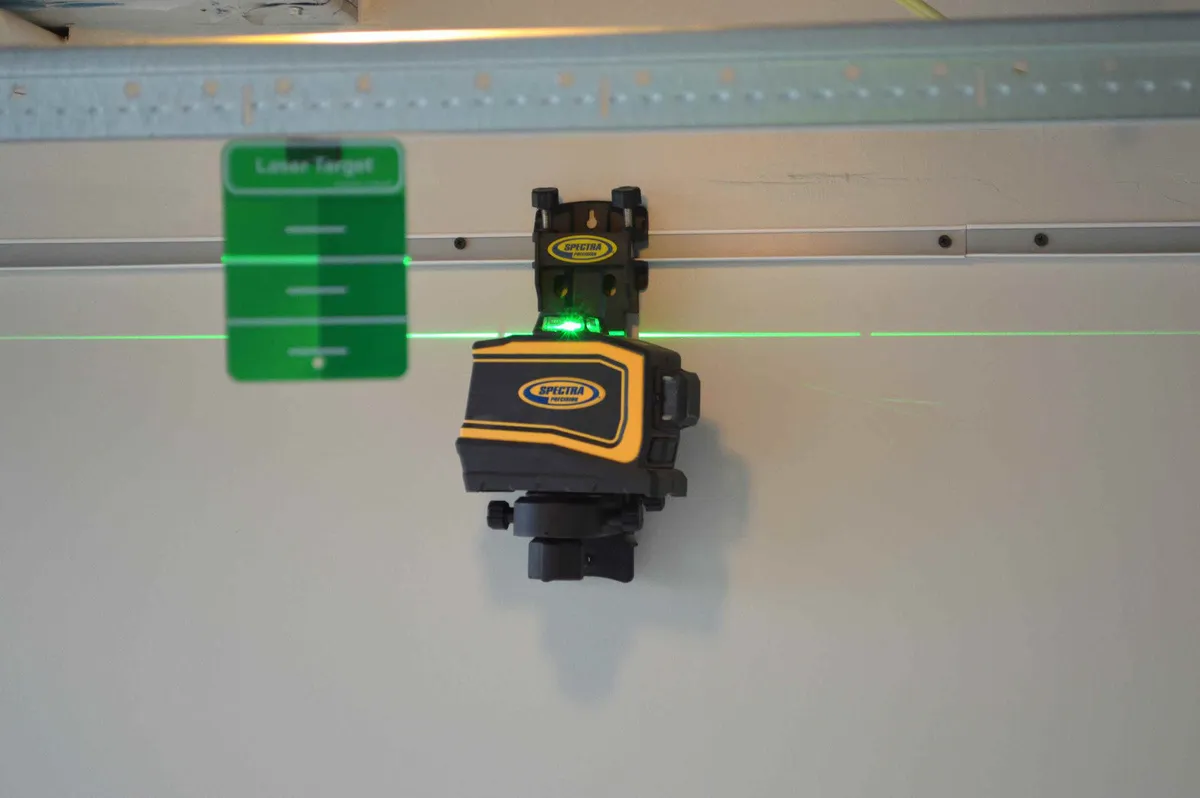 Laser Level - Spectra Precision LT58G Green Beam - Image 3