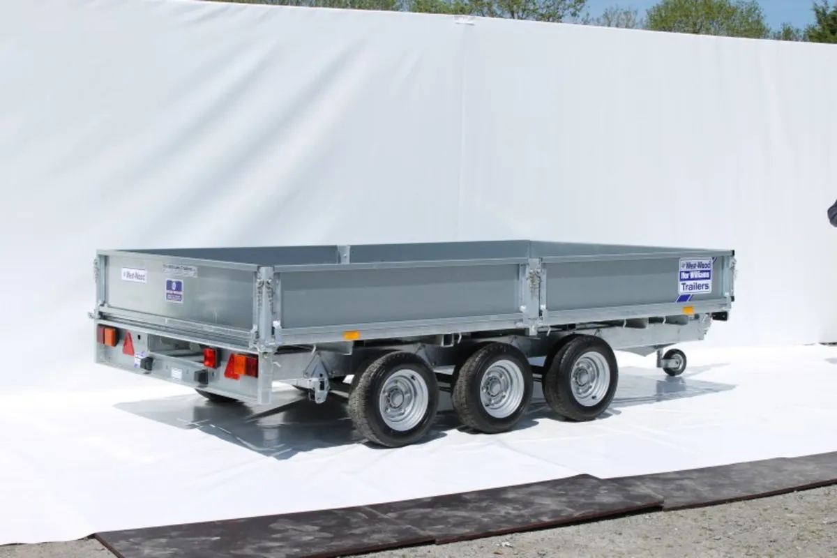 New LM146 14' x 6'6" Ifor Williams Flatbed - Image 3