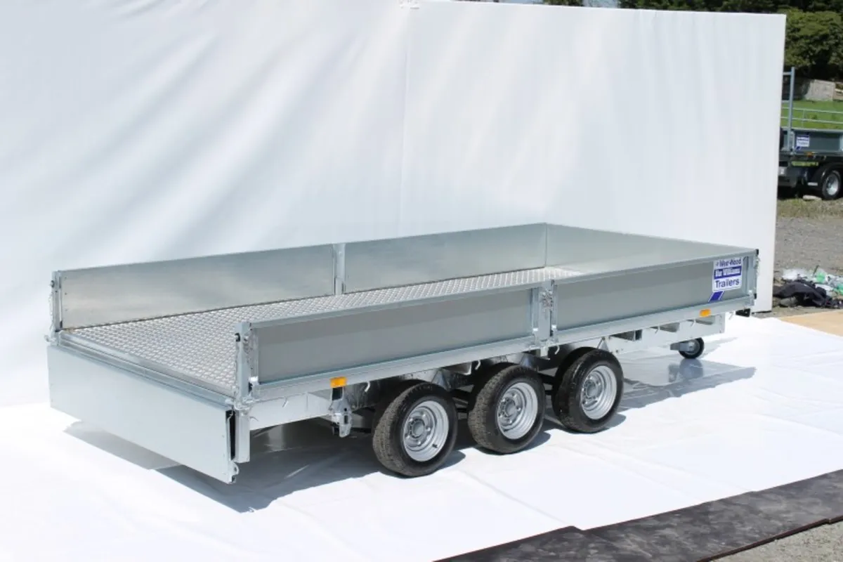 New LM146 14' x 6'6" Ifor Williams Flatbed - Image 4