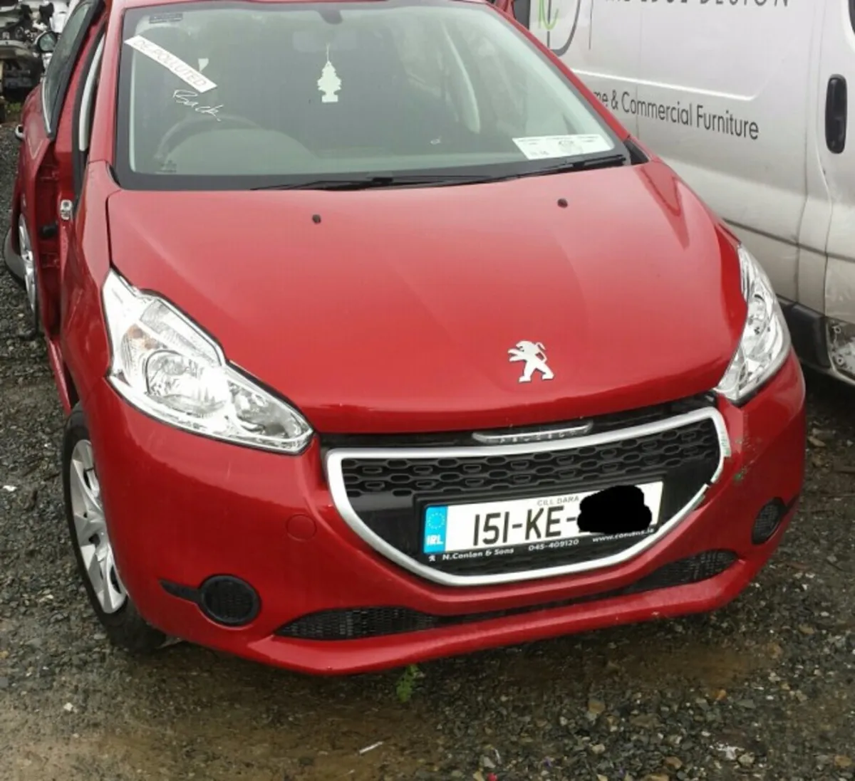 208 Peugeot 2015