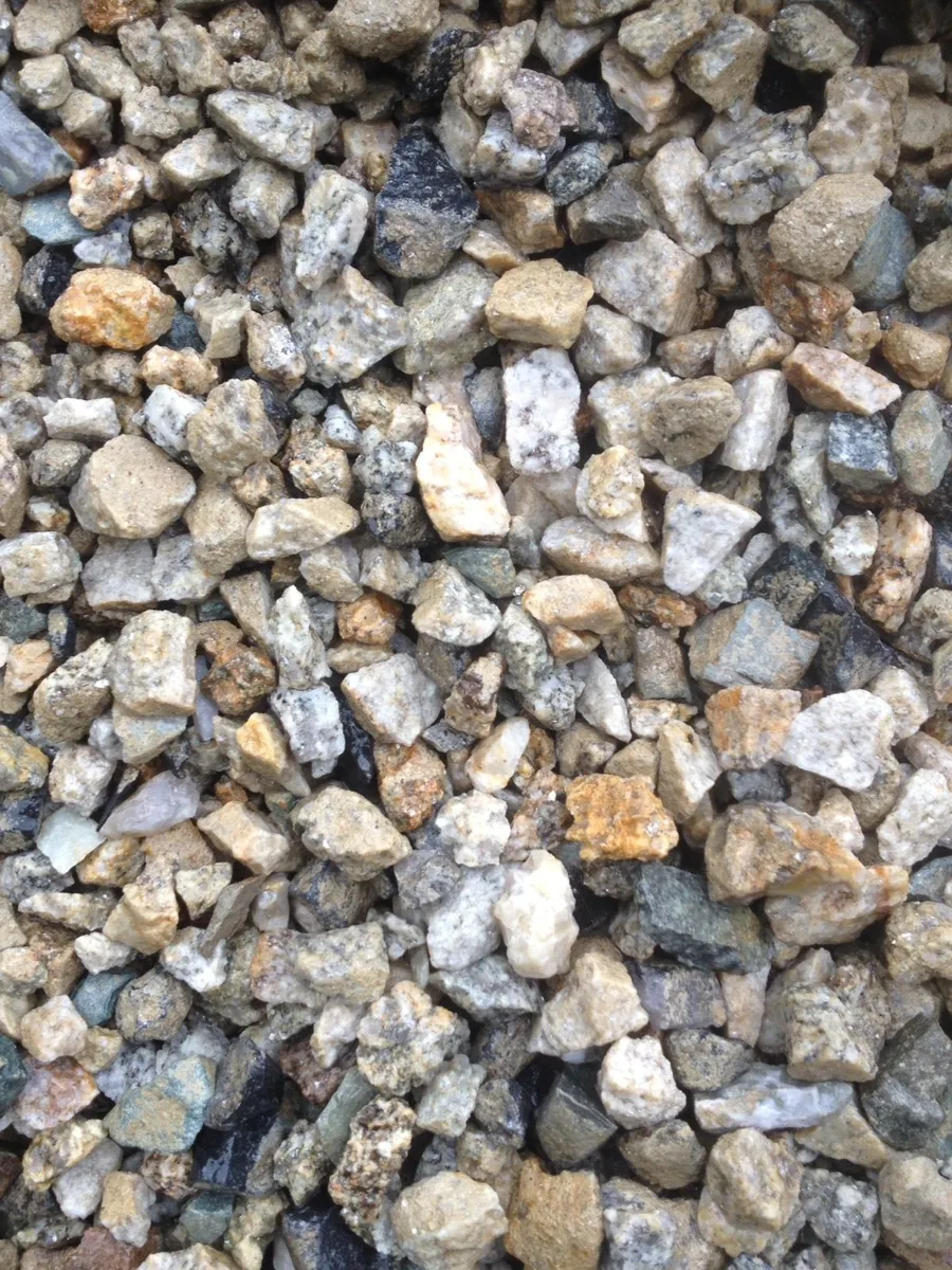 sand / gravel / stone / mulch / topsoil - Image 3