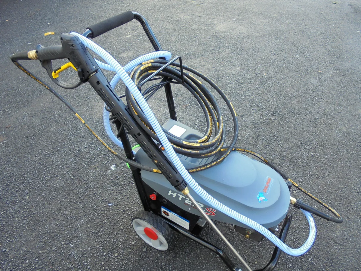 Strongest electric pressure washer - Image 2