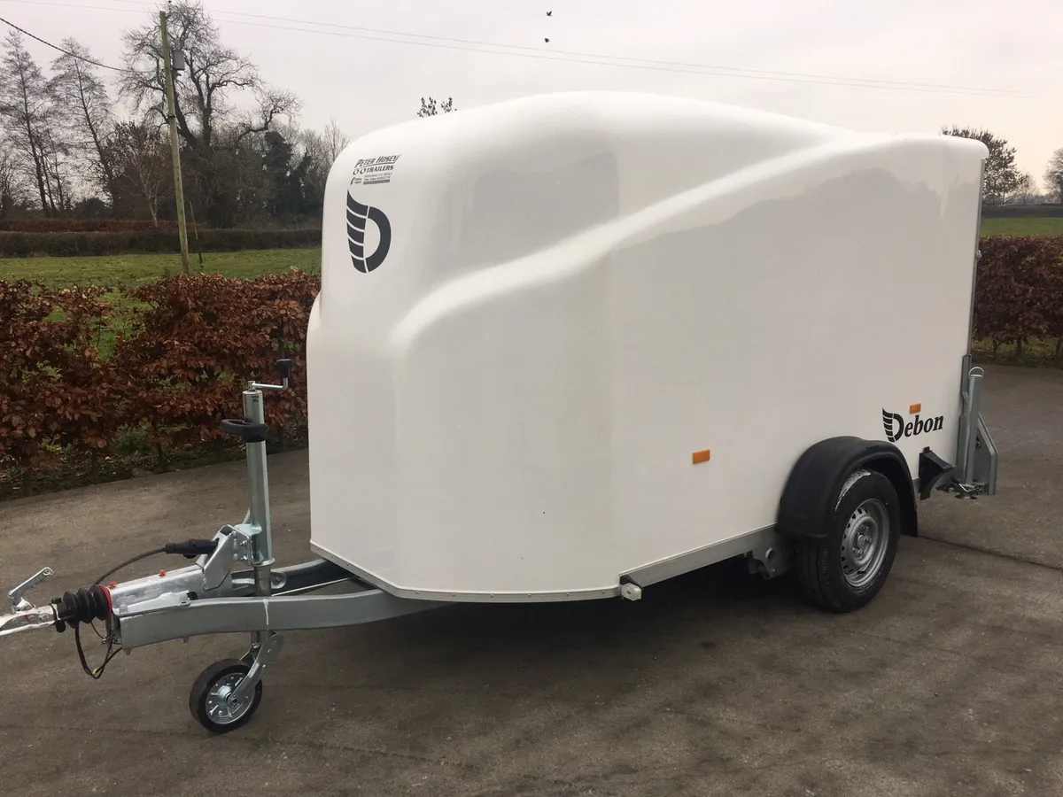 Debon box trailer - Image 1