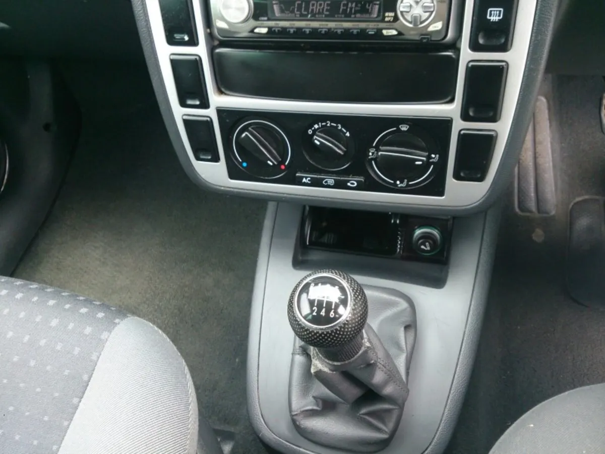 Ford Galaxy LX 1.9 - Image 4