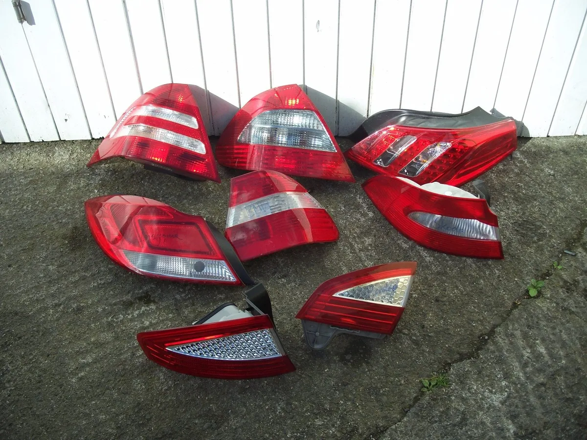 Tail light for various makes and models TEXT WHAT - Image 3