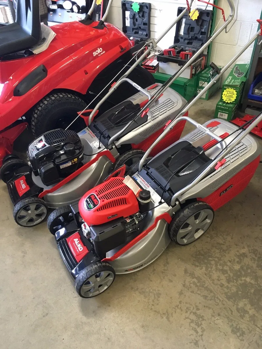 Lawnmowers Strimmer  and  Quad bike Lift - Image 4