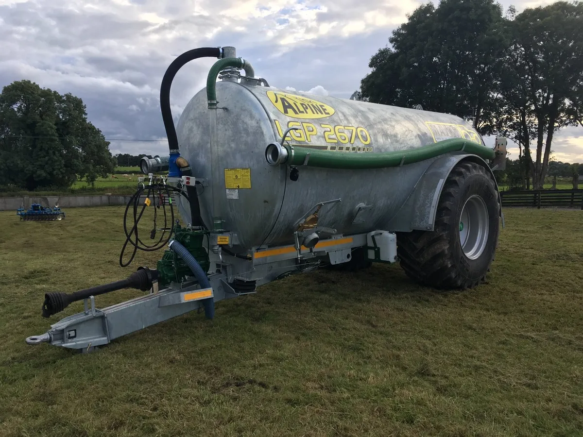 Hire a Slurry Tanker & Agitator from Hire-Agri - Image 1