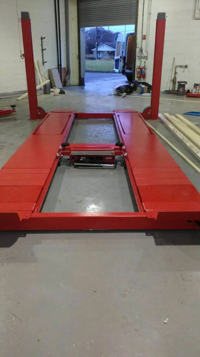 Trailer Lift - Image 3