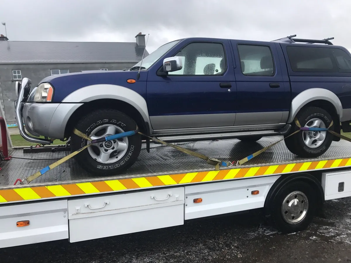 Nissan navara breaking