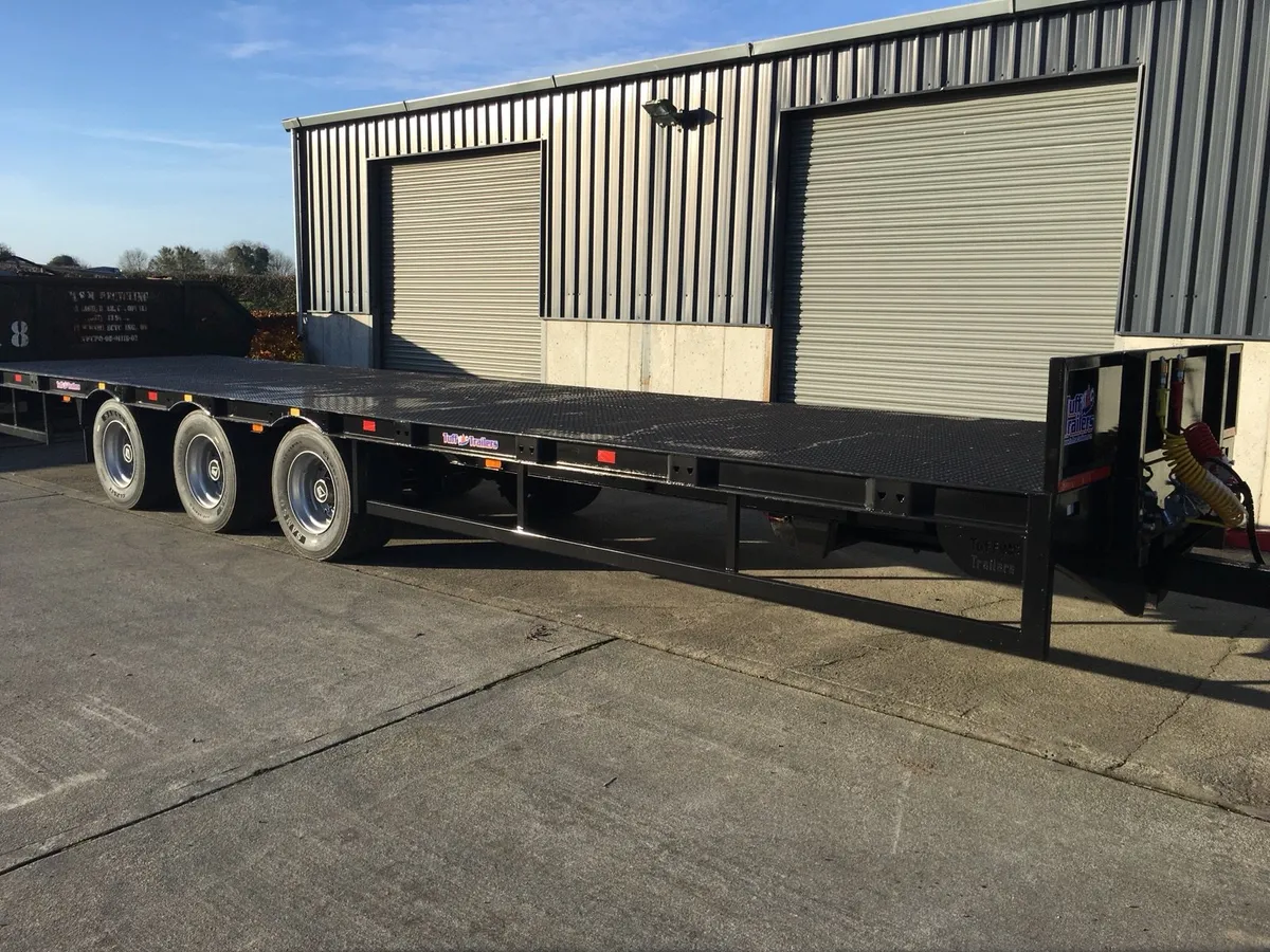 Tuffmac 33 ft tri axel bale trailer - Image 2