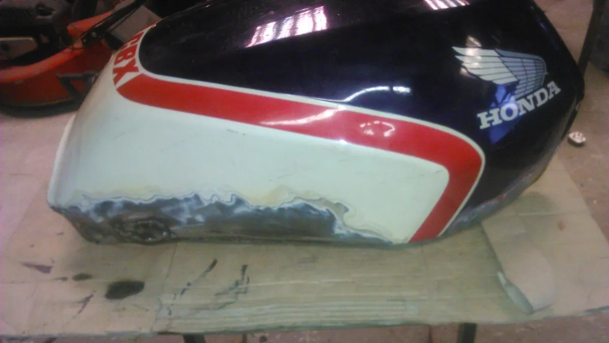 Honda/Yamaha/Kawasaki/suzuki Fuel tank restoration - Image 3