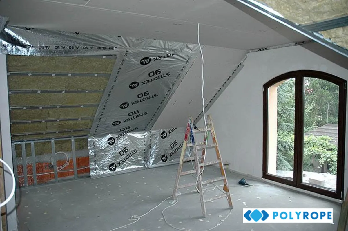 ATTIC ROOF INSULATION FOIL VAPOUR MEMBRANE