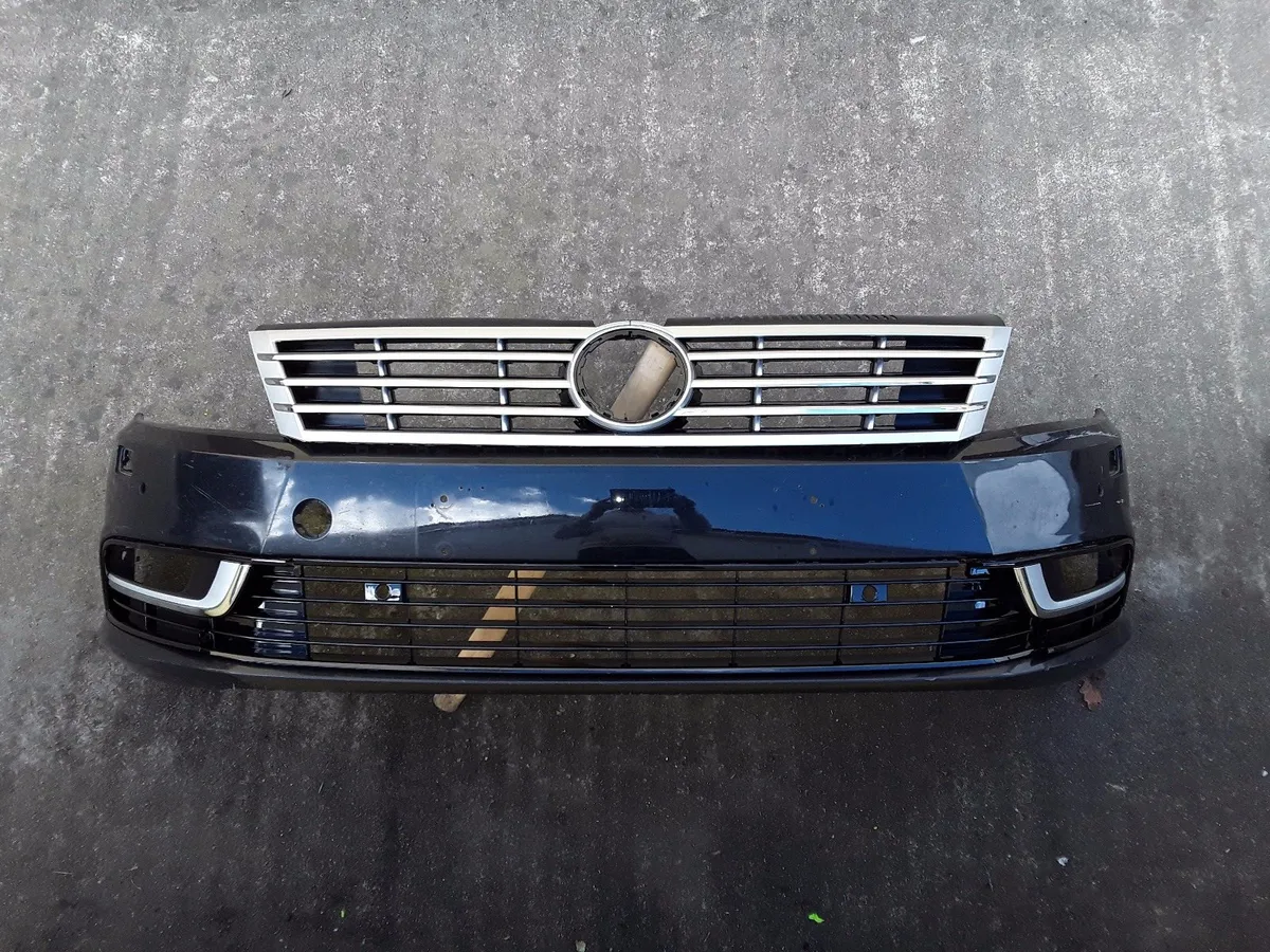 VW Bumpers and panels - Image 4