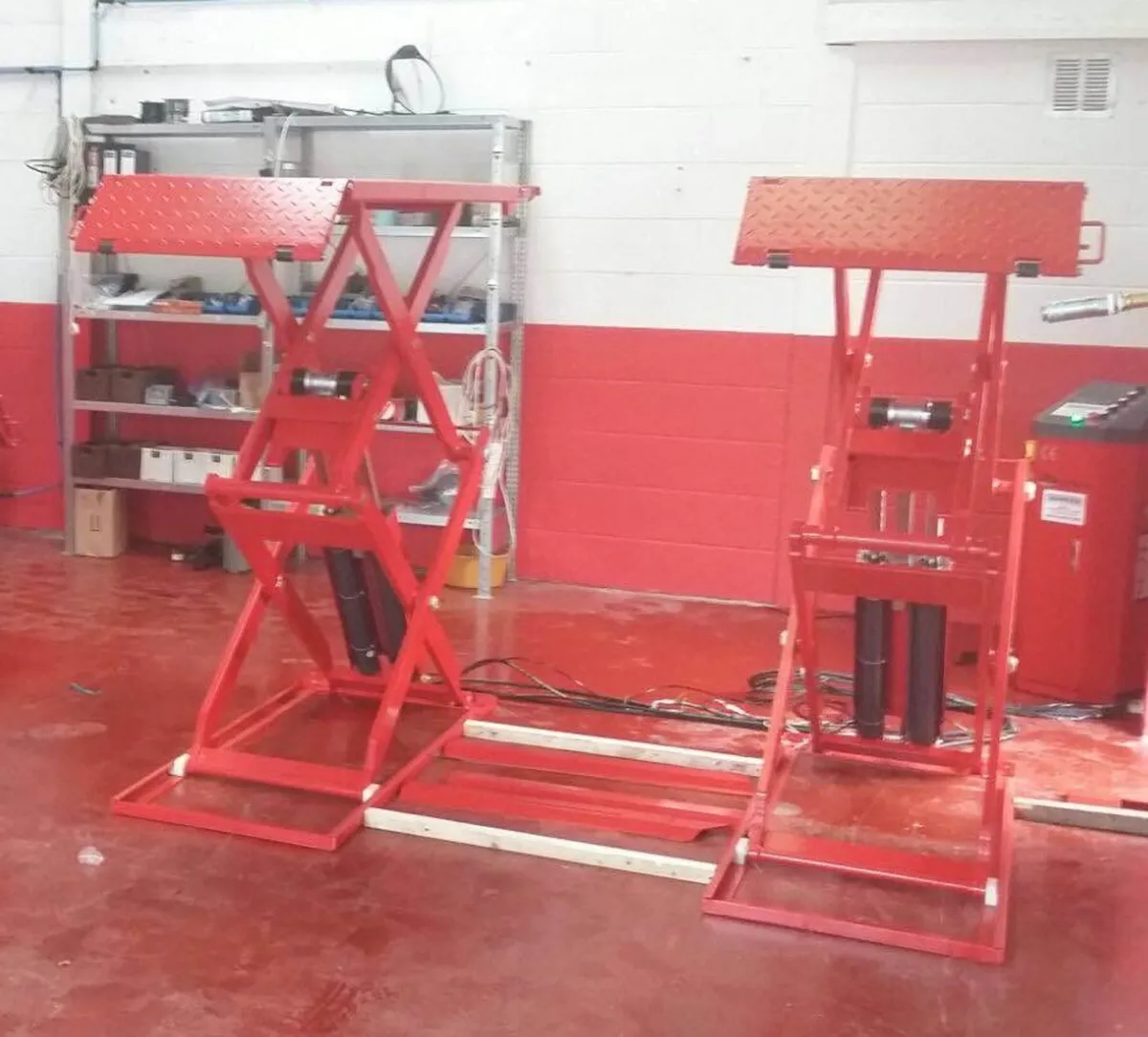 Over Floor Scissor Lift - Image 2