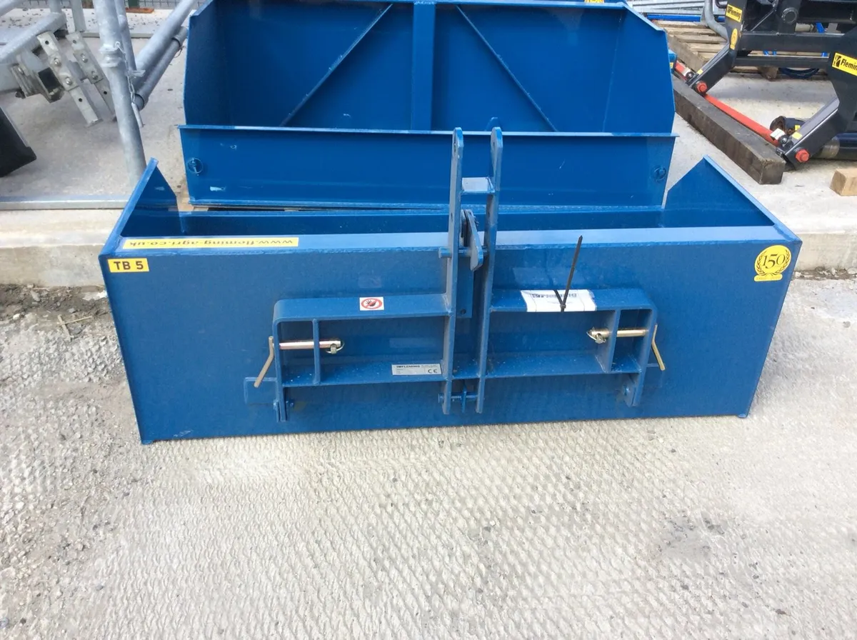 Transport box.  5ft, 6ft & 7ft hydraulic box - Image 4