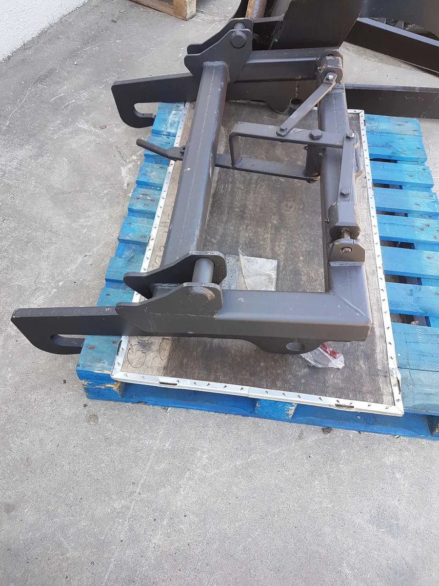 jcb adaptor bracket telehandler