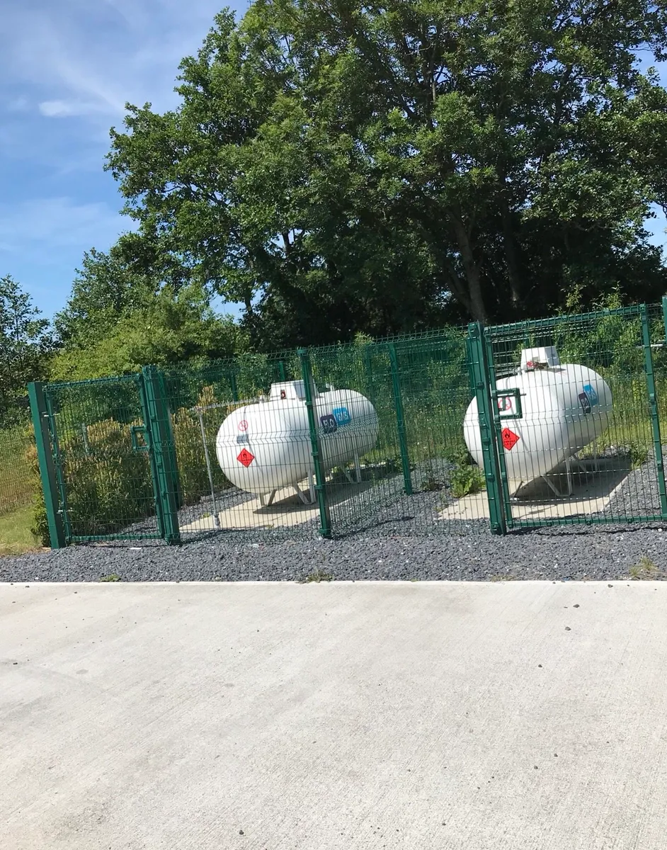‼️‼️BIG SALE ON ‼️‼️..MESH FENCING - Vat Free - Image 3