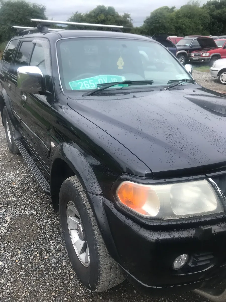 Mitsubishi pajero sport 2.5 breaking - Image 1