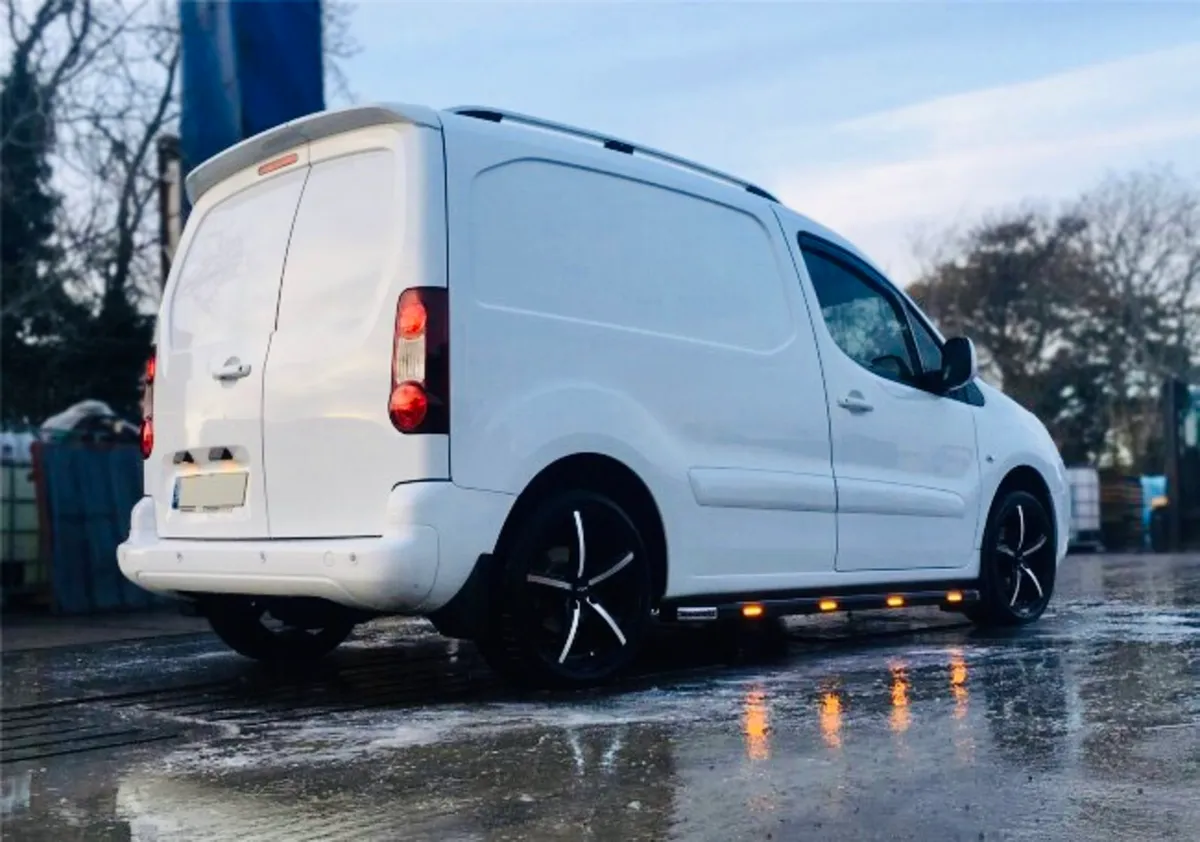 Van & 4x4 Roof Spoilers ***🚘🚐