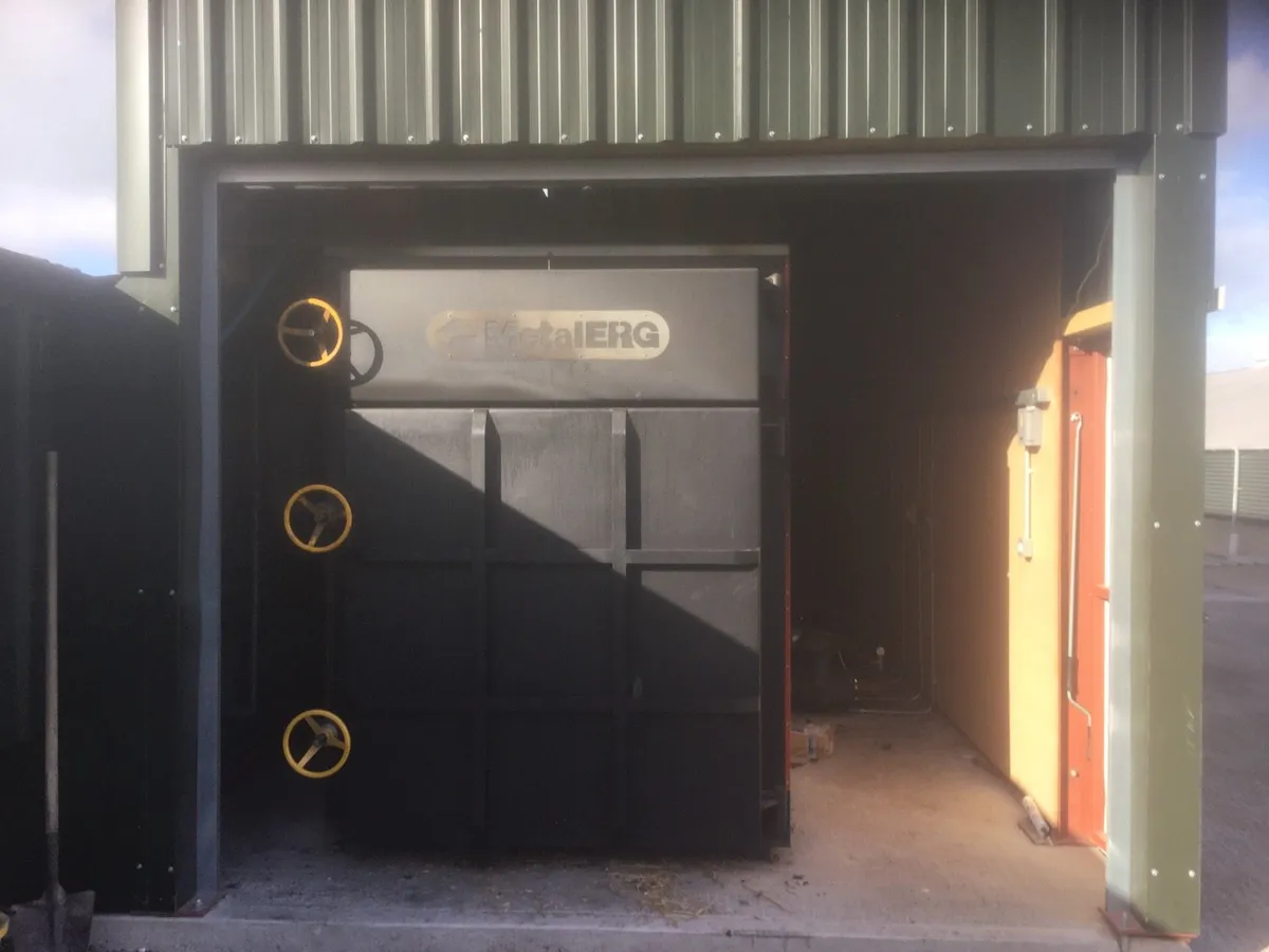 Straw boiler heat poultry house - Image 1
