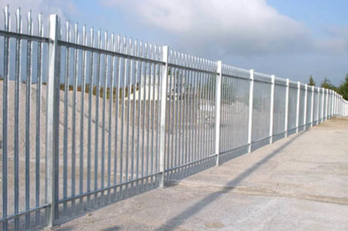 300 MTRS PALISADE FENCING - GALV FINISH - NEW