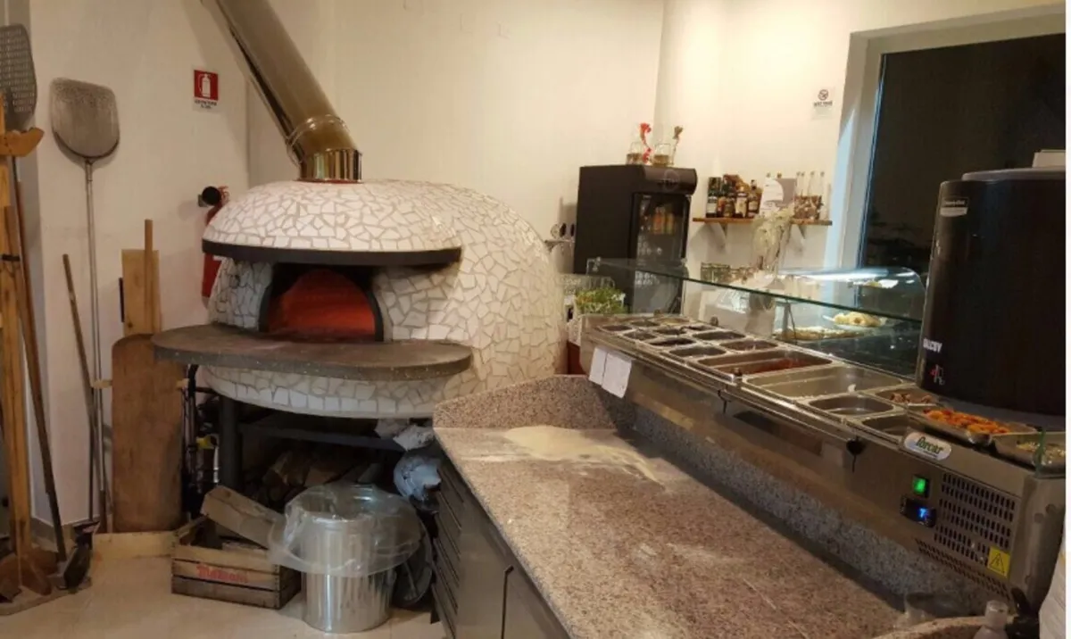 Wood Burning Pizza Oven