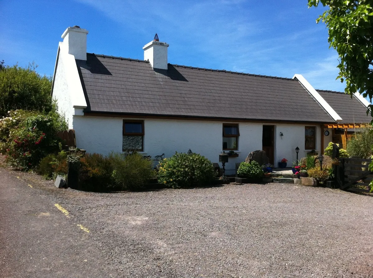 Gable Wall Holiday Cottage, Glenbeigh, Co. Kerry.