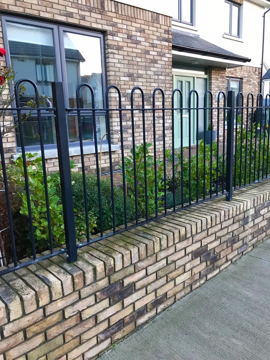 Classy  Bow Top Fence- No Vat for Irish Buyers - Image 3