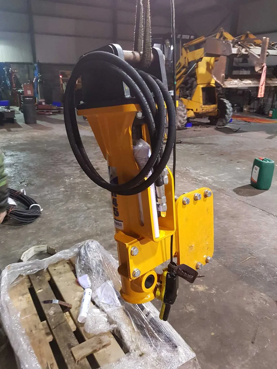arrowhead post driving breaker