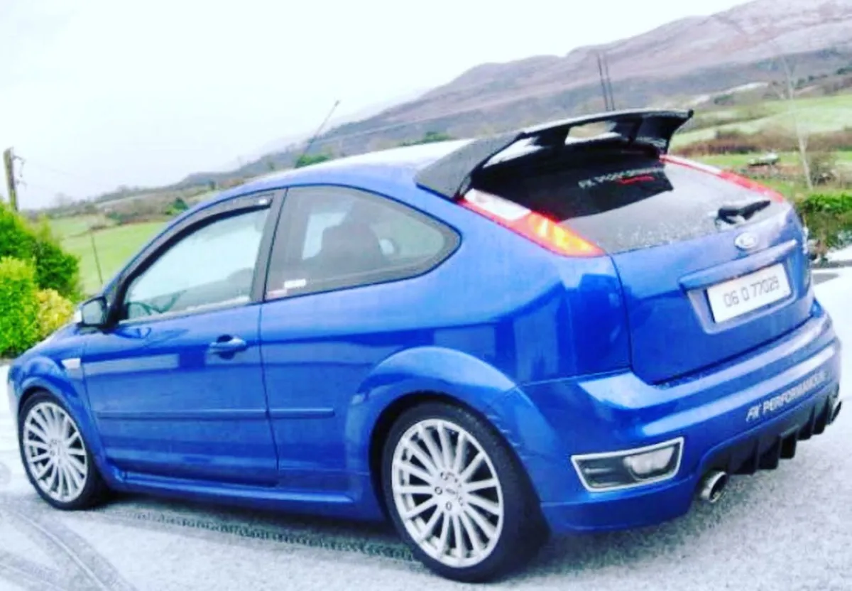 Tinted window visors  specials - Image 1
