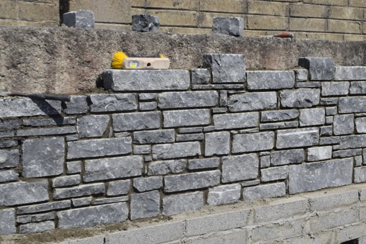 Building Stone IN STOCK - Image 1