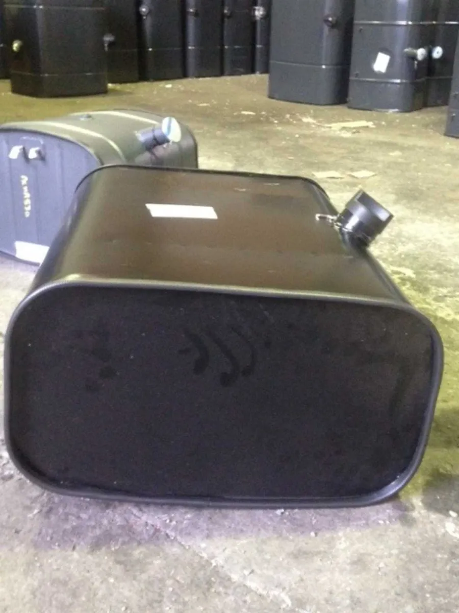 MAN DIESEL TANKS 150 LTR, 300 LTR & 400 LTR - Image 2