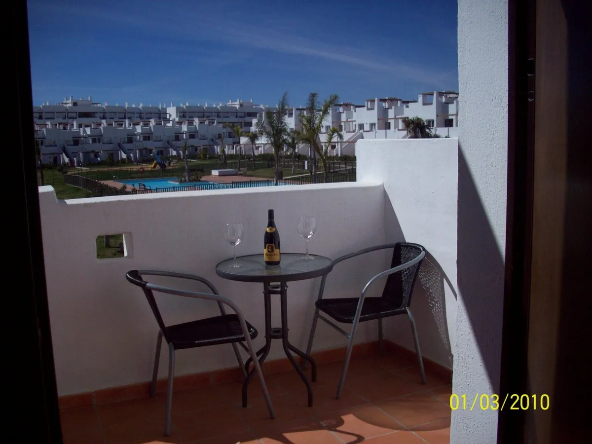 Luxury 2 bedroom apartment in Murcia - Image 4