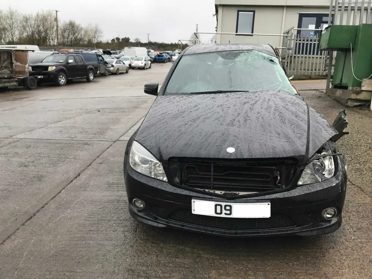 220 Cdi Mercedes 2009 - Image 2