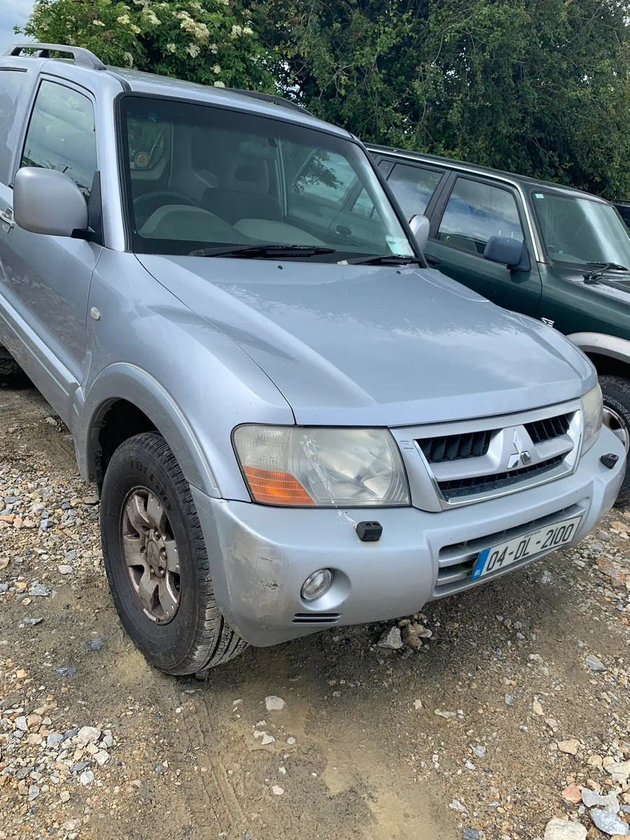 Mitsubishi pajero 3.2 breaking - Image 3