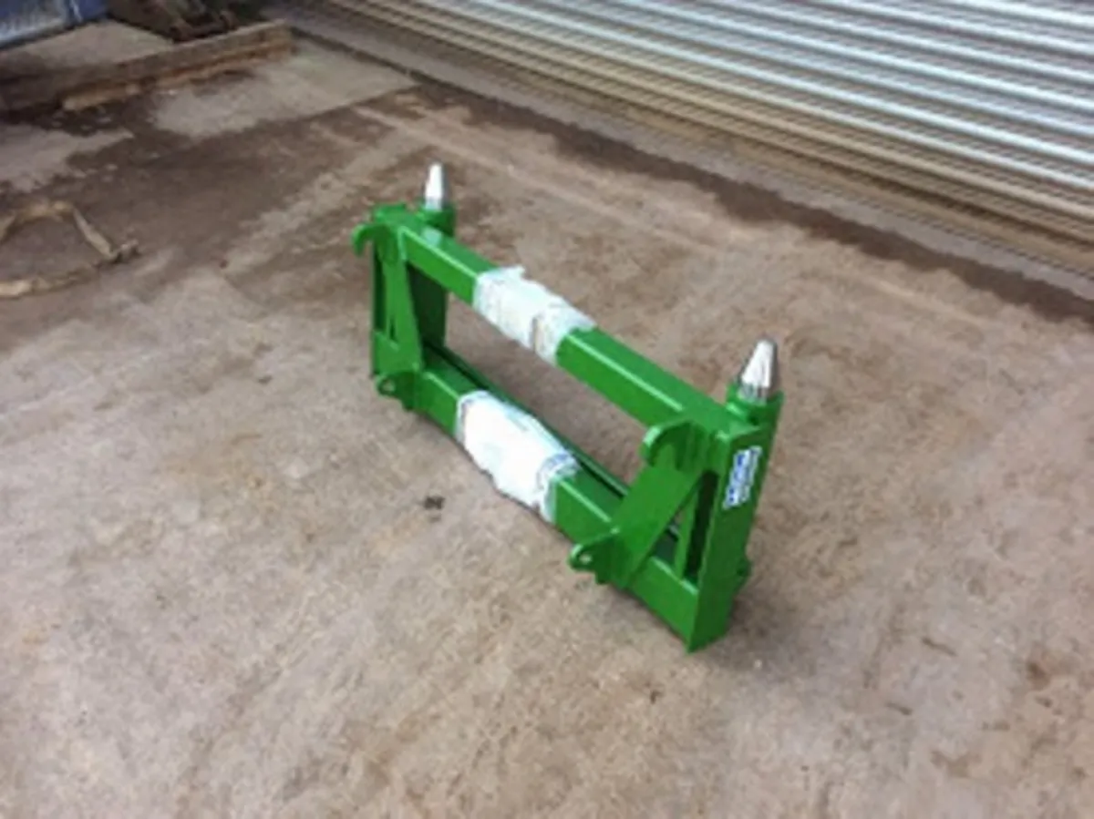 Telehandler Loader Interchangers/Adapters