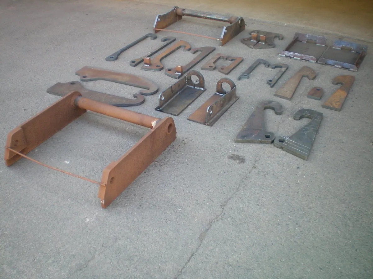Weld on Brackets - Image 1