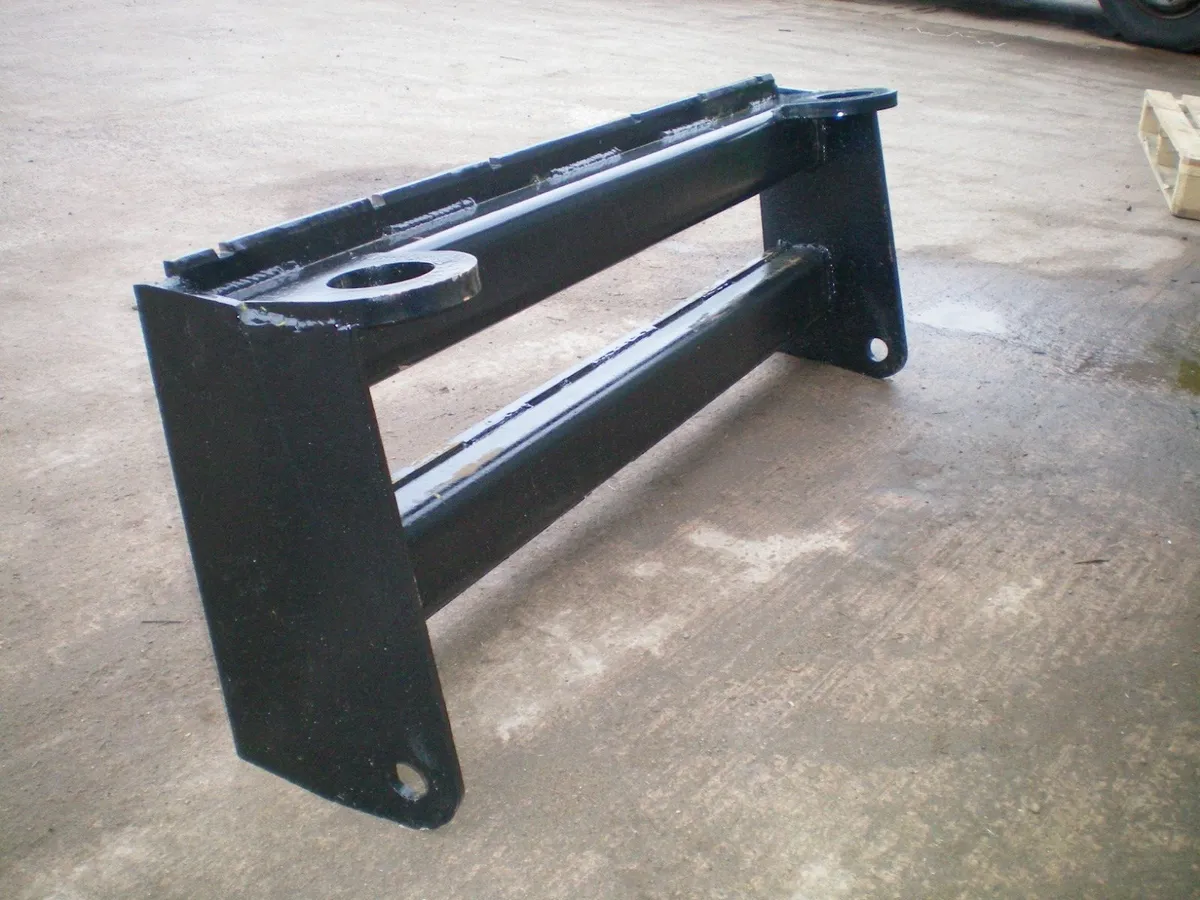 16'' Matbro Pin and Cone Palletfork Carriage - Image 3