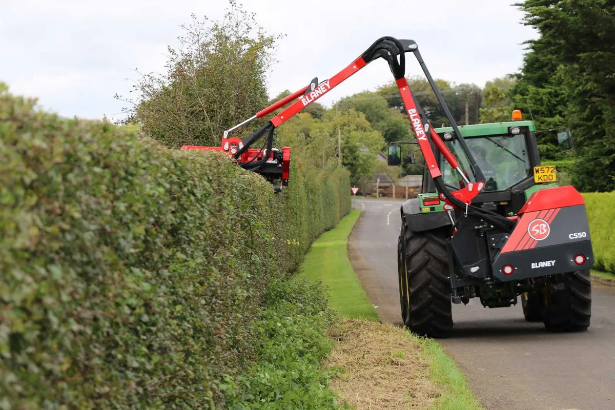 Hedge Cutter; verge mower; Hedge trimmer - Image 1