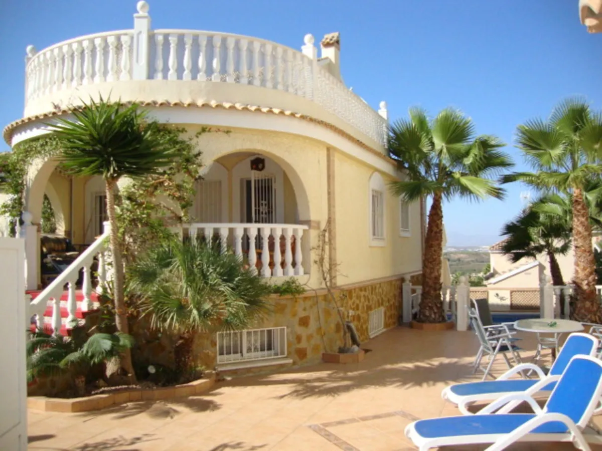 Villa for Rent - Image 1