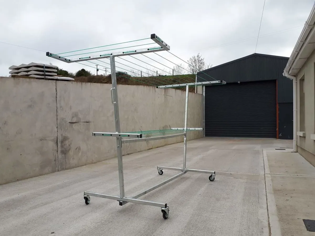 Mobile clothes lines on wheels - Image 4